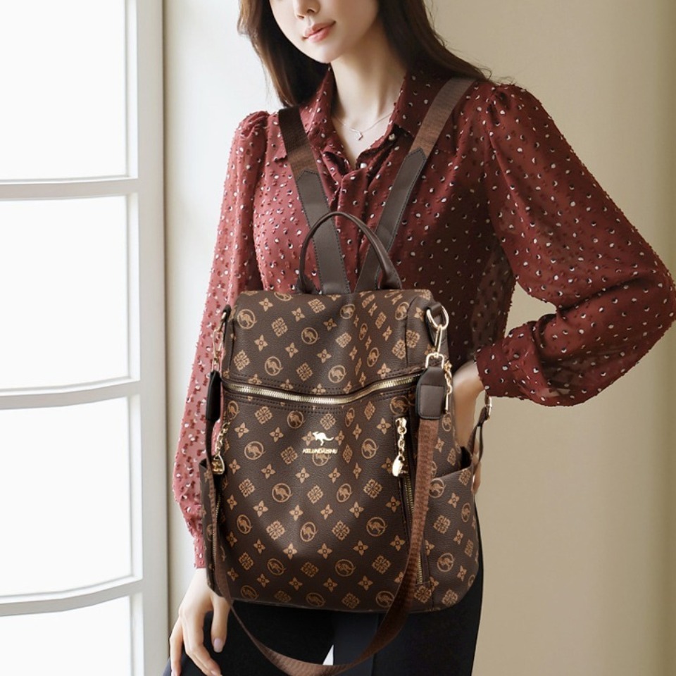 Genuine Brand Women's Soft Lea - Embroidery Logo 评论和价格